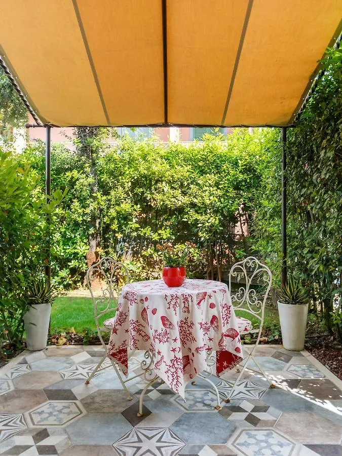 Villa Diletta B&B Forte dei Marmi Bed & Breakfast